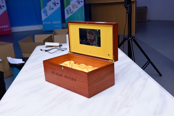 선전용 매매를 위한 HD LCD 스크린 영상 선물 나무 상자 OEM